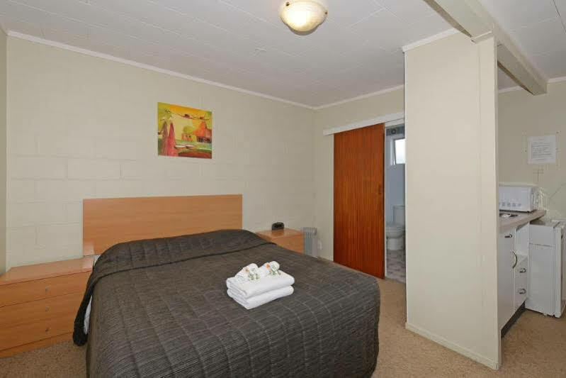 Trentham Motel Upper Hutt Exterior foto